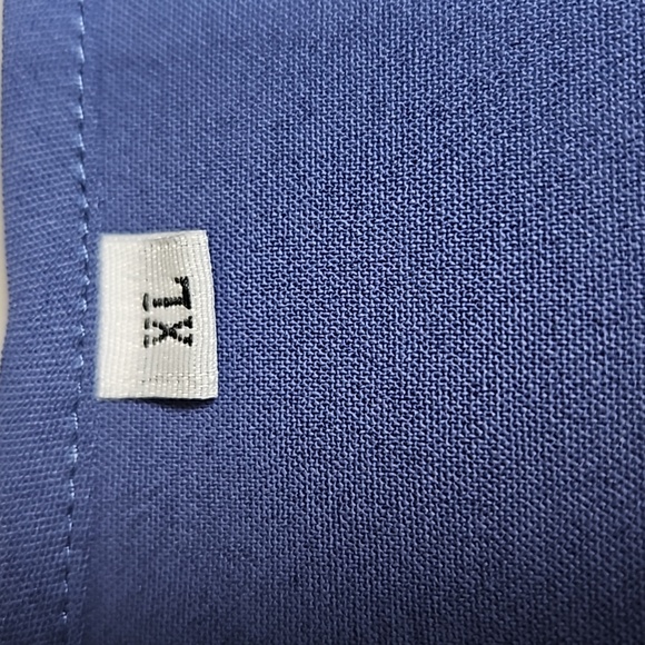 V-Neck Blouse with Puff Sleeves & Asymmetrical Hemline Size XL - Picture 12 of 17